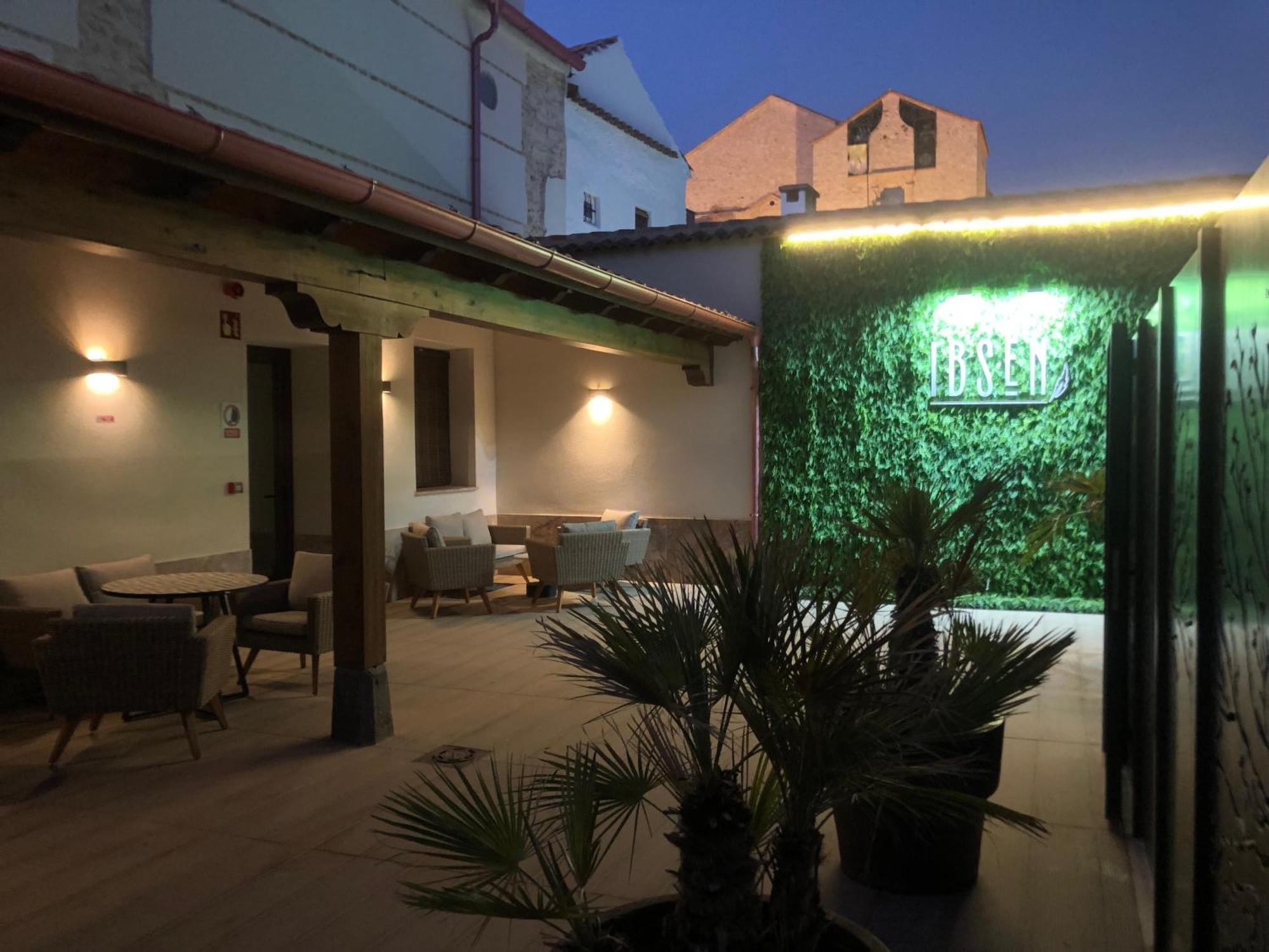 Ibsen Almagro Apartment Ngoại thất bức ảnh