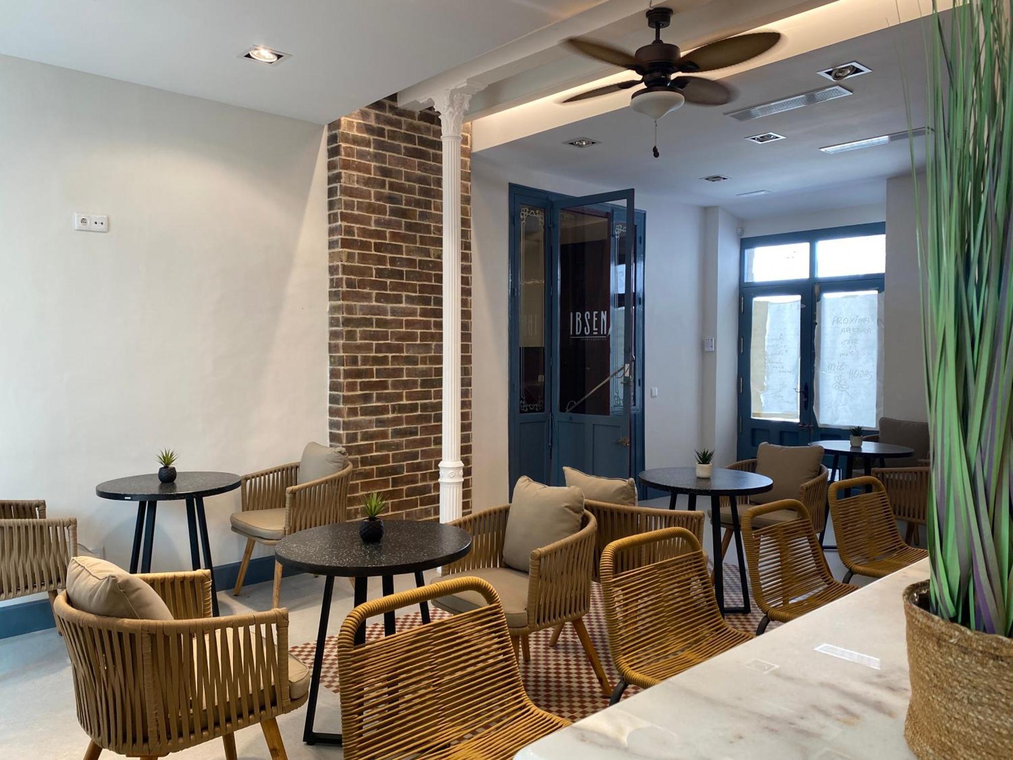 Ibsen Almagro Apartment Ngoại thất bức ảnh